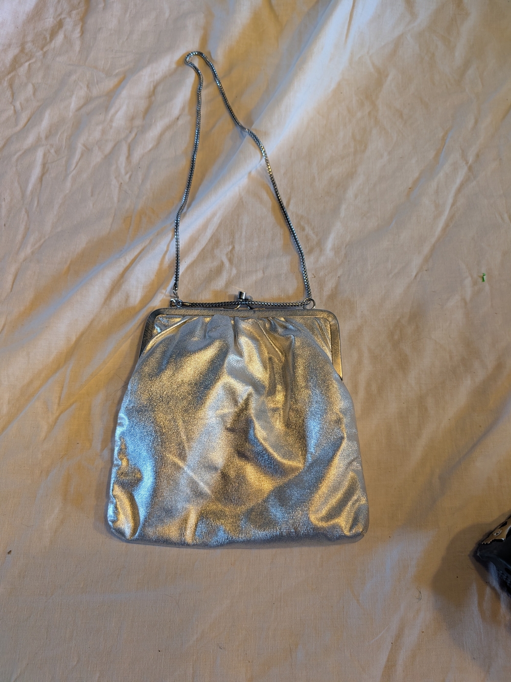 2/40$ Vintage Silver Metallic Evening Wristlet with Chain Strap